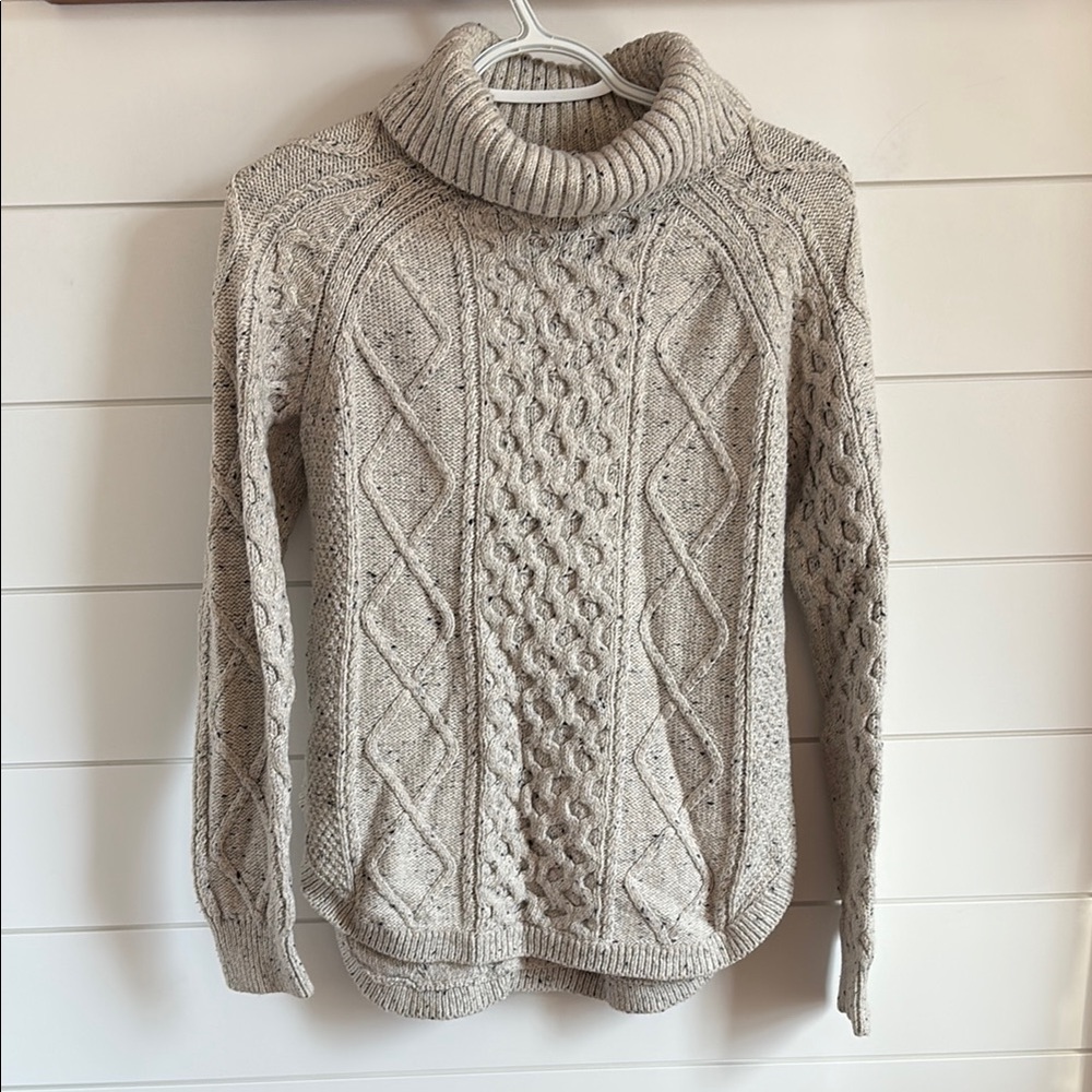 Cozy Cable Knit Turtleneck Sweater - Cream